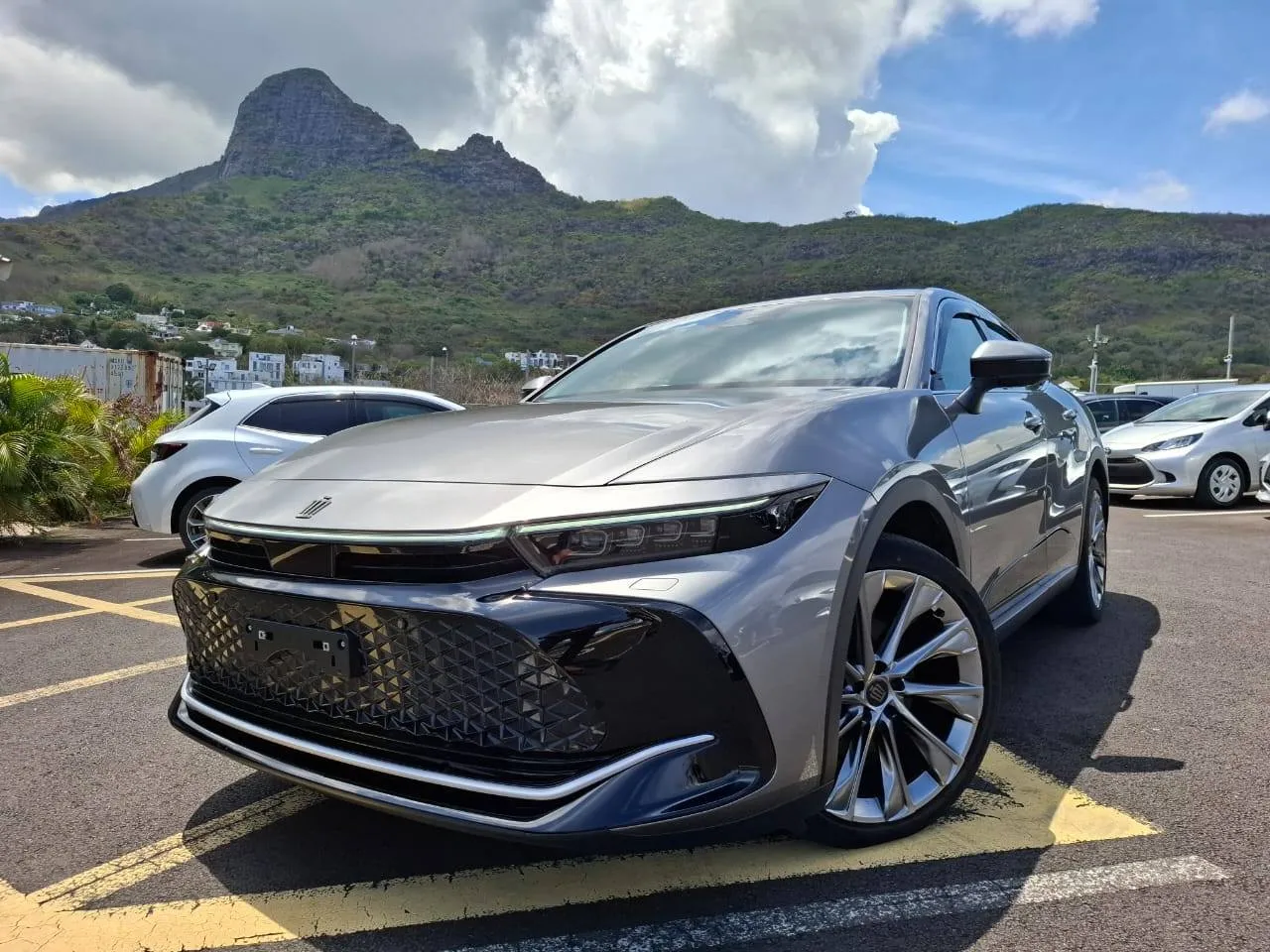 Toyota Crown G Advance