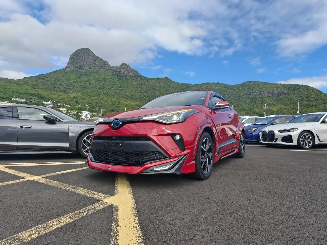 Toyota C-HR Hybrid G Package