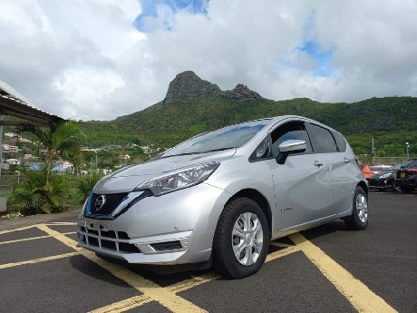 Nissan Note Silver 